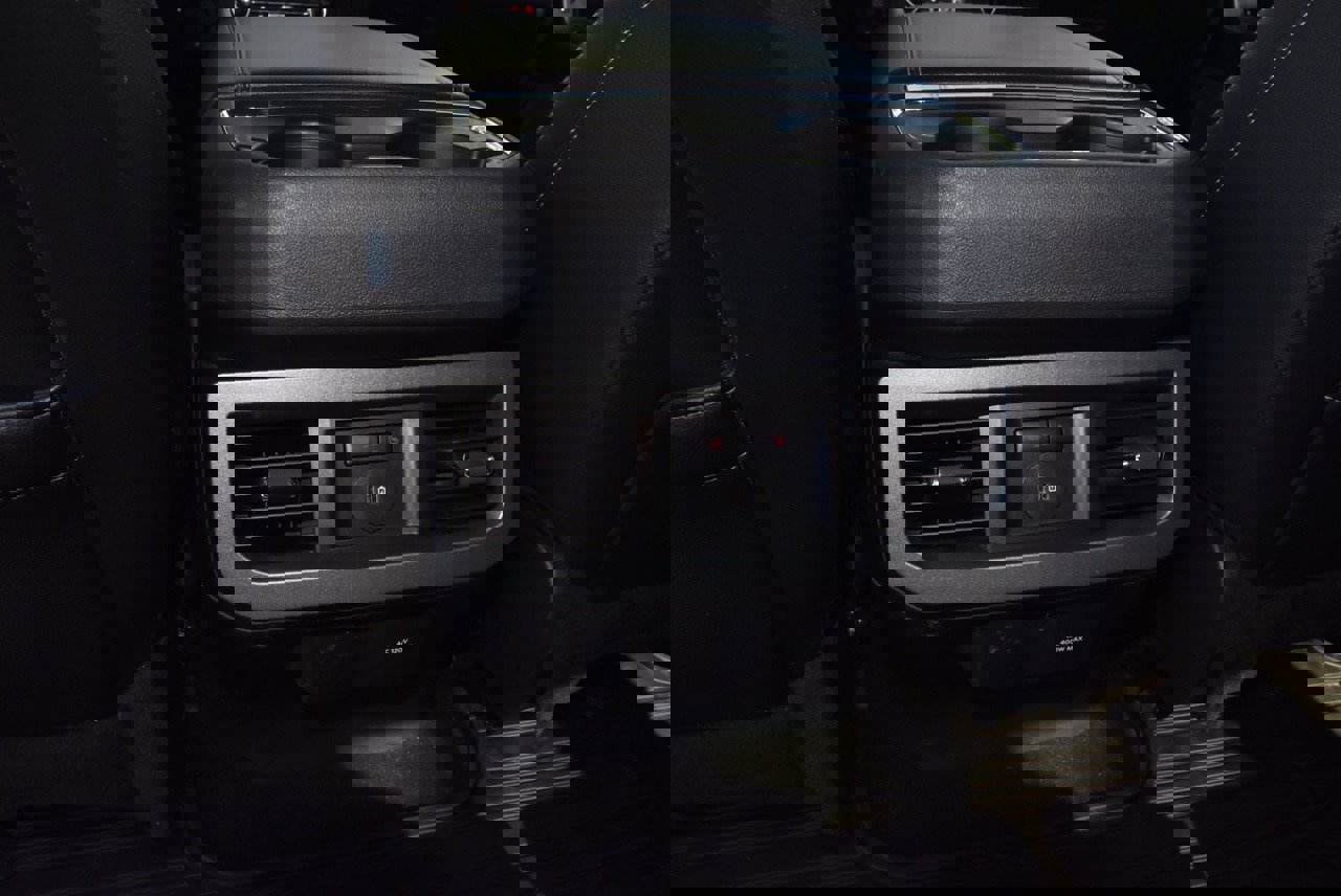 Used 2023 Ford F350 Lariat w/ Lariat Ultimate Package image 18