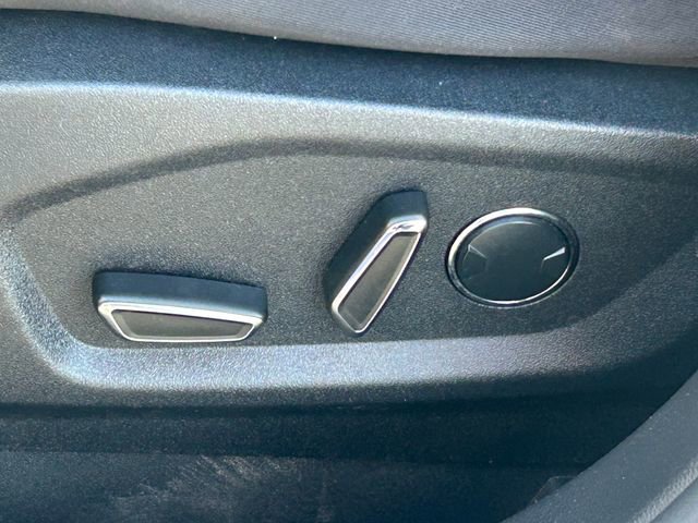 Used 2016 Ford Edge SEL AWD/4WD image 24