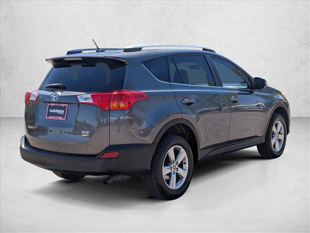 Used 2015 Toyota RAV4 XLE AWD/4WD image 5