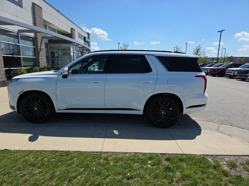 Used 2025 Hyundai Palisade Calligraphy image 8