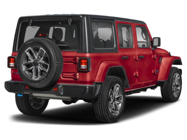 Used 2025 Jeep Wrangler Unlimited Sahara AWD/4WD image 2