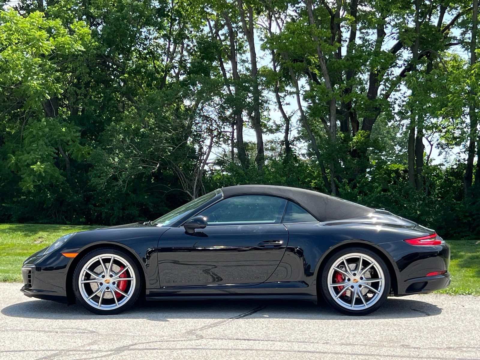 Certified 2019 Porsche 911 Carrera 4S AWD/4WD image 13
