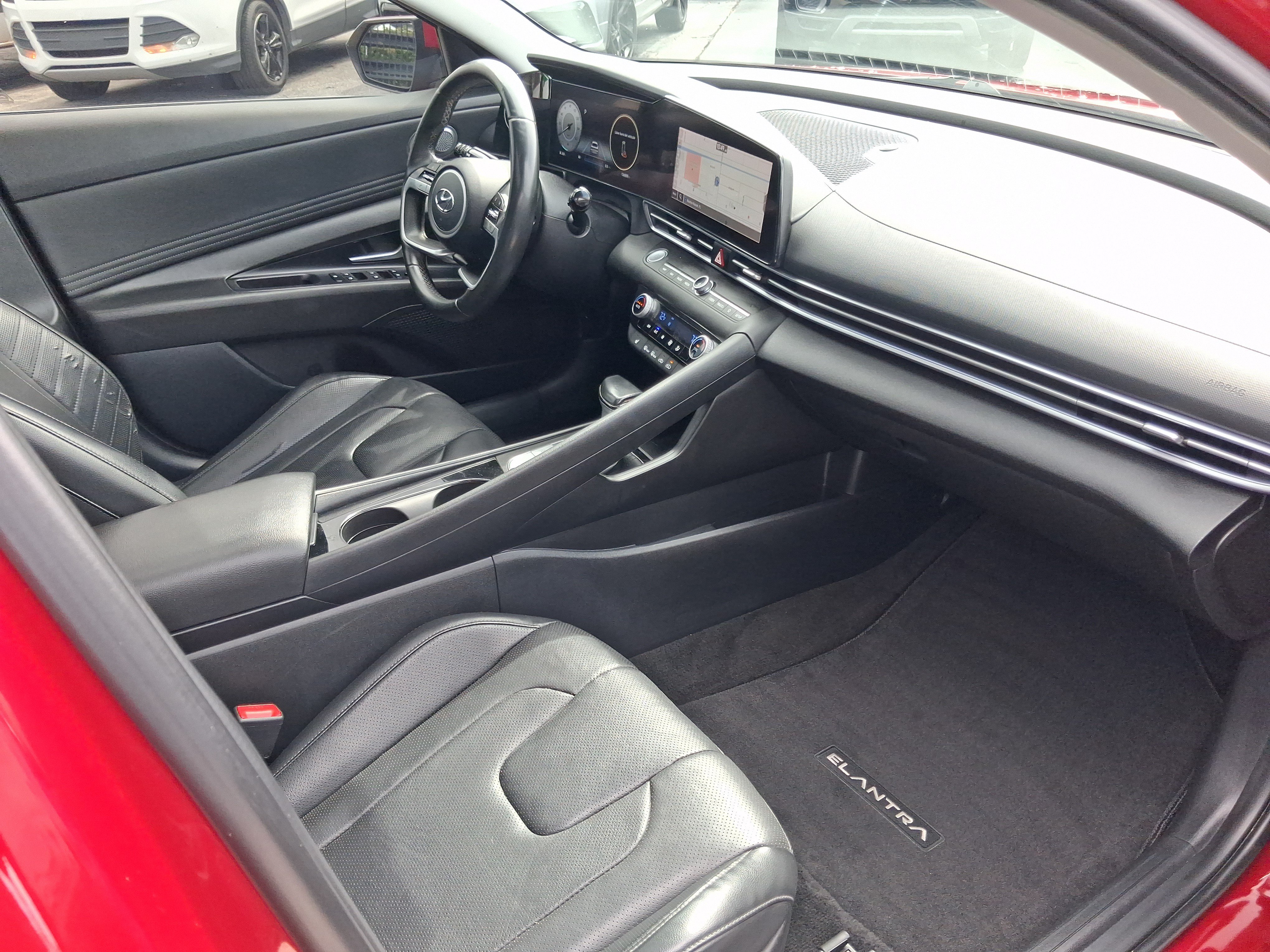 Used 2023 Hyundai Elantra Limited FWD image 28
