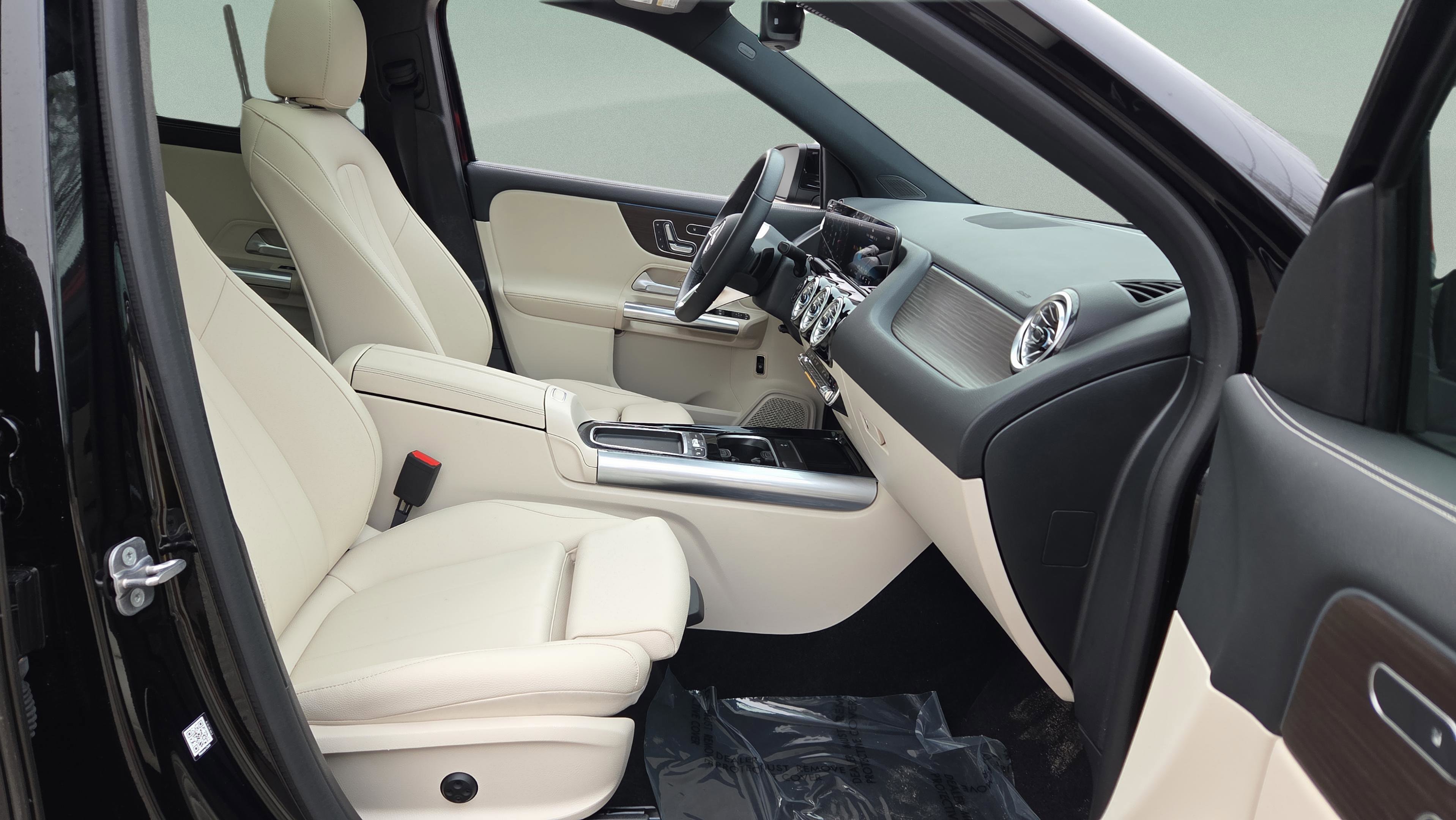 Used 2025 Mercedes-Benz GLA 250 image 25