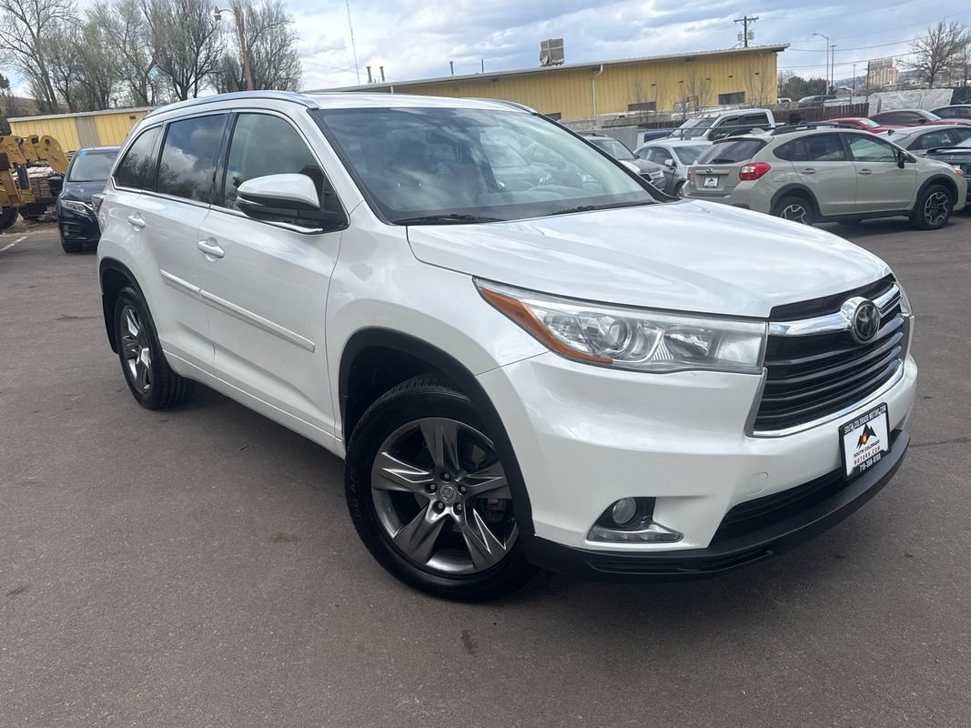 Used 2015 Toyota Highlander Limited w/ Driver Technology Package image 1