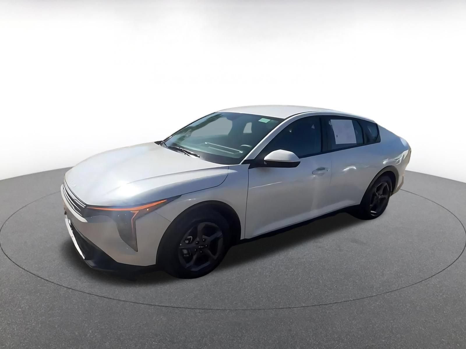 Used 2025 Kia K4 FWD image 8