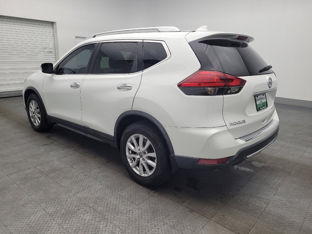 Used 2017 Nissan Rogue SV FWD image 5