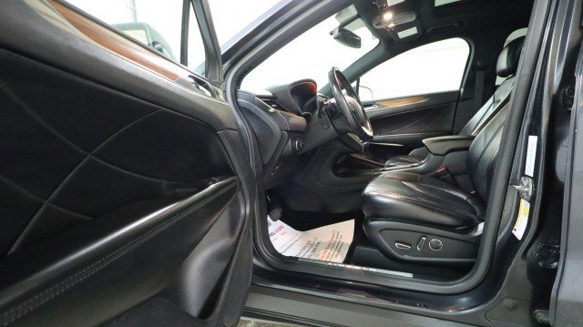 Used 2015 Lincoln MKC AWD w/ Equipment Group 102A Reserve image 9