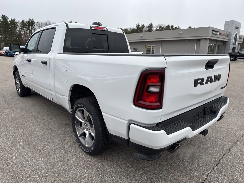 New 2026 RAM 1500 Express AWD/4WD image 3