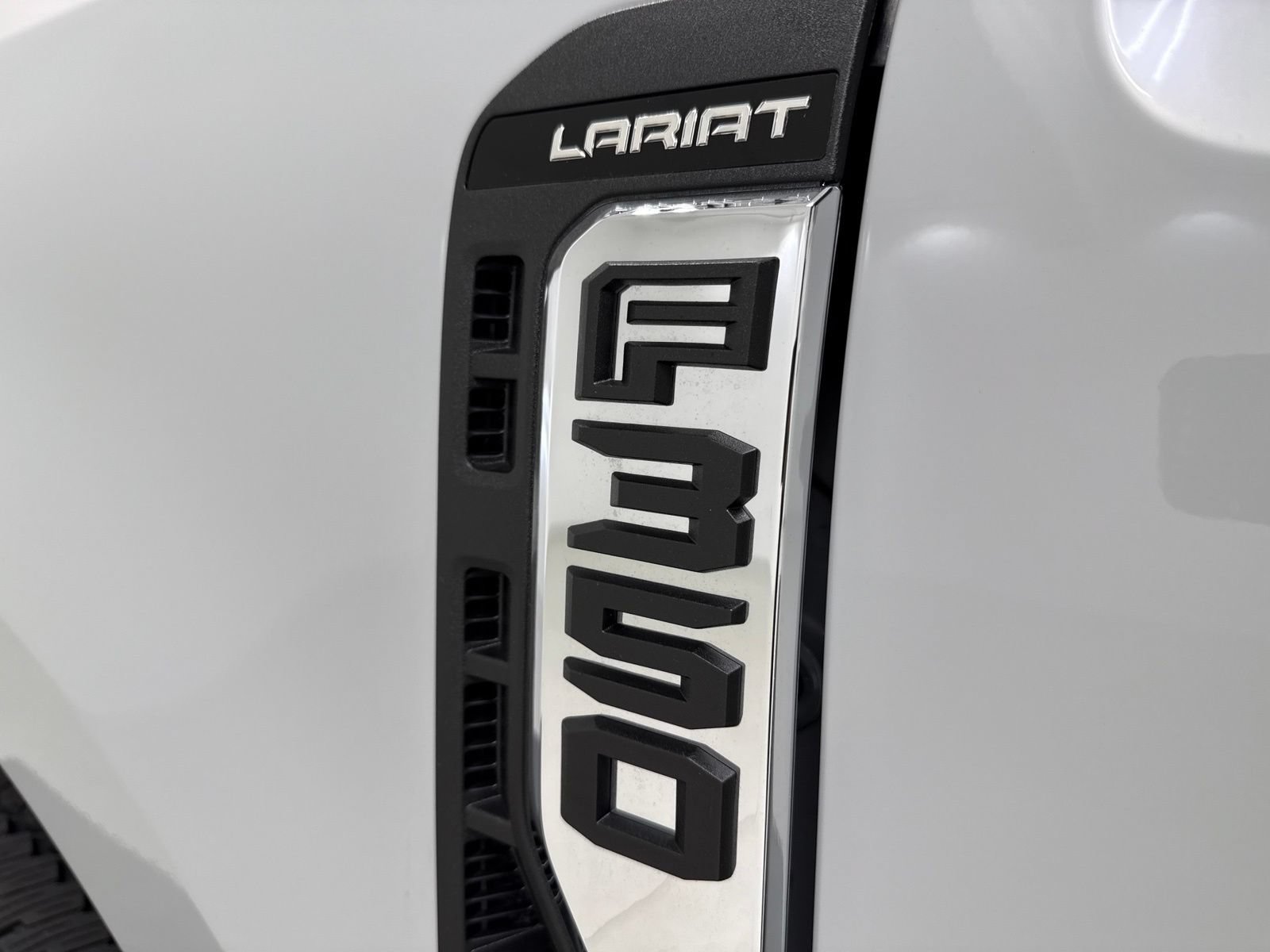 New 2026 Ford F350 Lariat w/ Lariat Ultimate Package AWD/4WD image 13