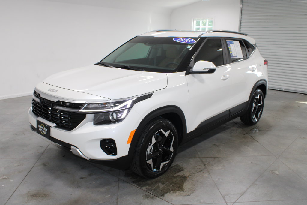 Used 2025 Kia Seltos EX w/ EX Sunroof Package FWD image 4