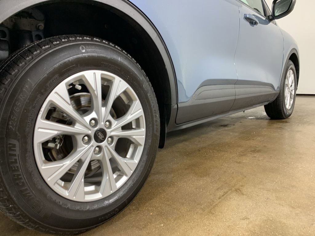 Used 2023 Ford Escape Active image 9