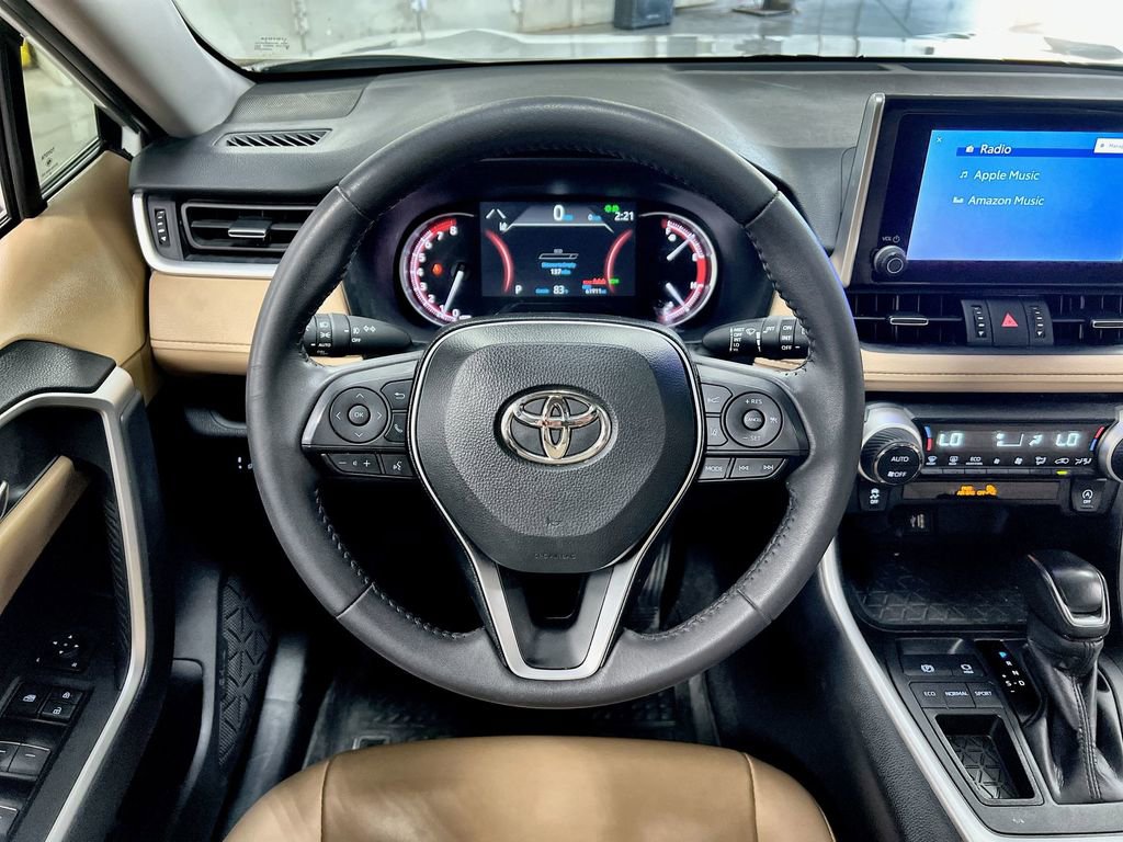 Used 2024 Toyota RAV4 XLE Premium FWD image 18