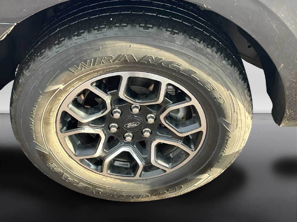 Used 2024 Ford Expedition Limited AWD/4WD image 34