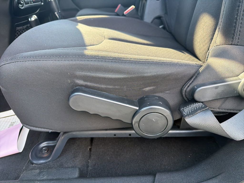 Used 2015 Jeep Wrangler Unlimited Sport w/ Quick Order Package 24S image 17