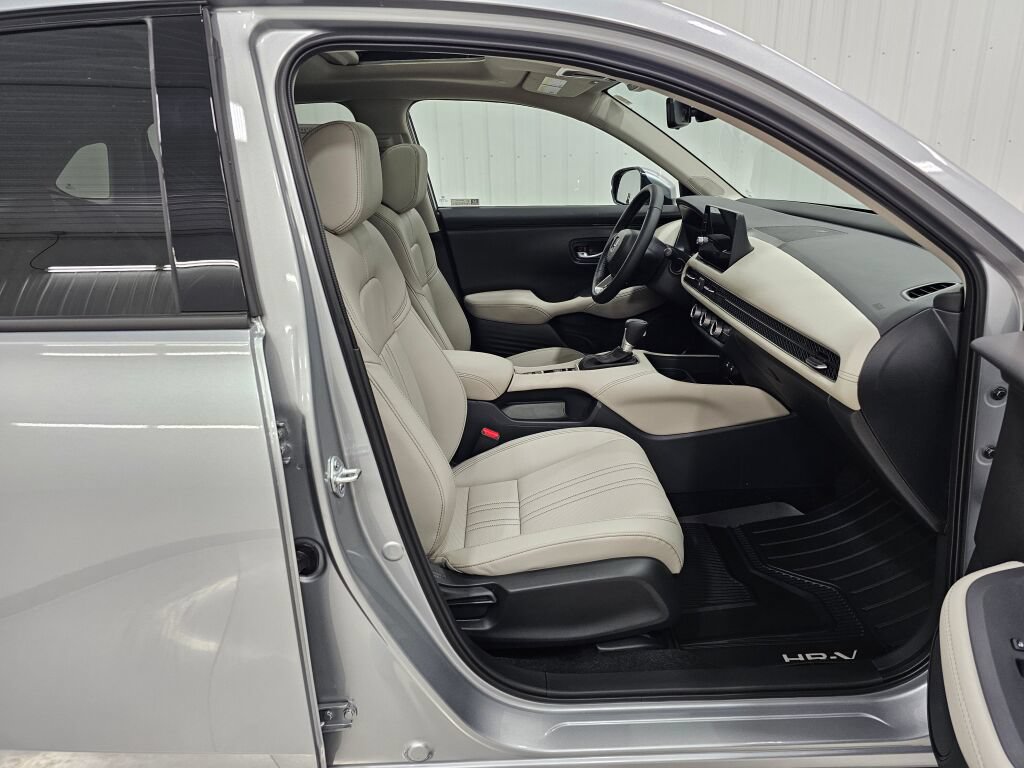New 2027 Honda HR-V EX-L image 17
