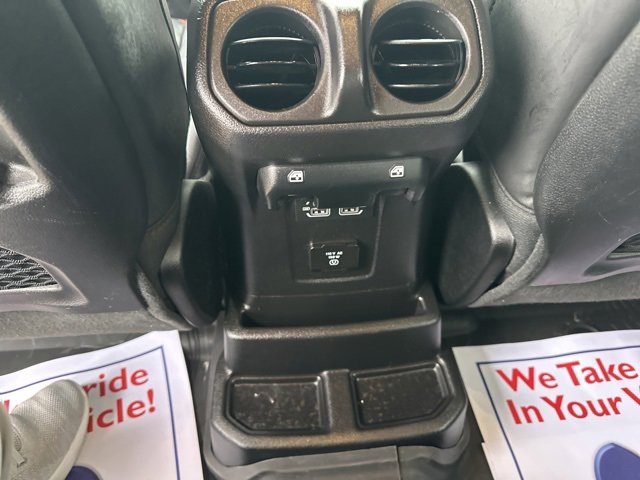 Used 2024 Jeep Wrangler Unlimited Rubicon image 14