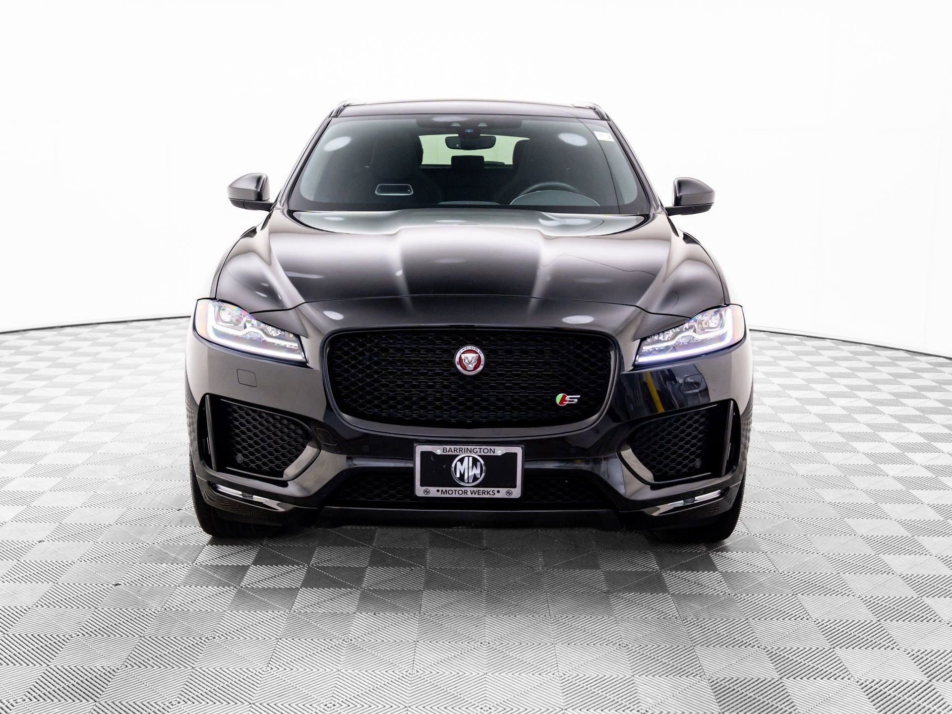 Used 2020 Jaguar F-PACE S image 8