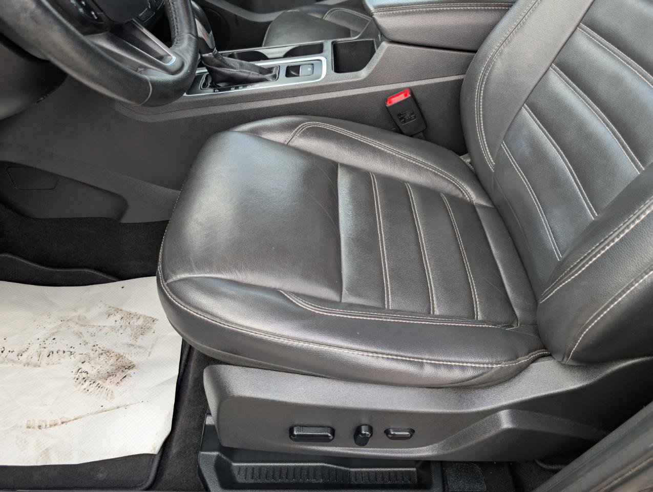 Used 2019 Ford Escape Titanium AWD/4WD image 16