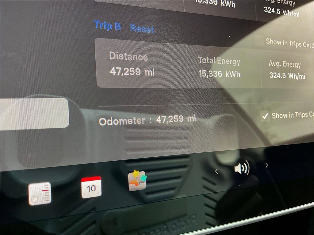 Used 2025 Tesla Model Y Performance AWD/4WD image 13