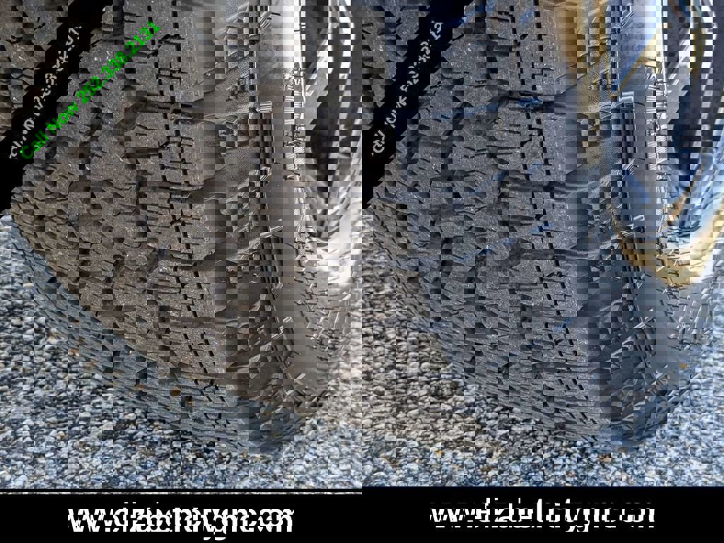 Used 2022 Chevrolet Tahoe Z71 w/ Z71 Off-Road Package image 13