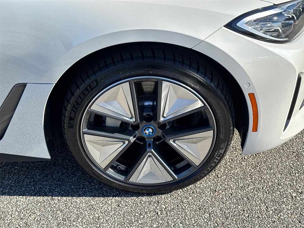 Used 2023 BMW i4 eDrive35 w/ Premium Package image 12