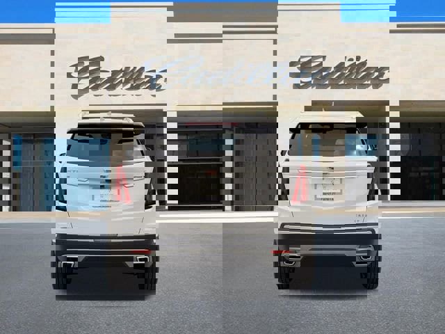 New 2026 Cadillac XT5 Premium Luxury image 3