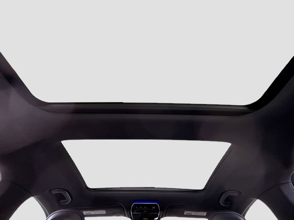 New 2025 Mercedes-Benz C 300 4MATIC Sedan image 22