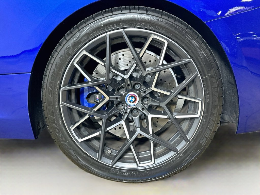 Used 2023 BMW M8 Competition w/ M Carbon Exterior Package AWD/4WD image 29
