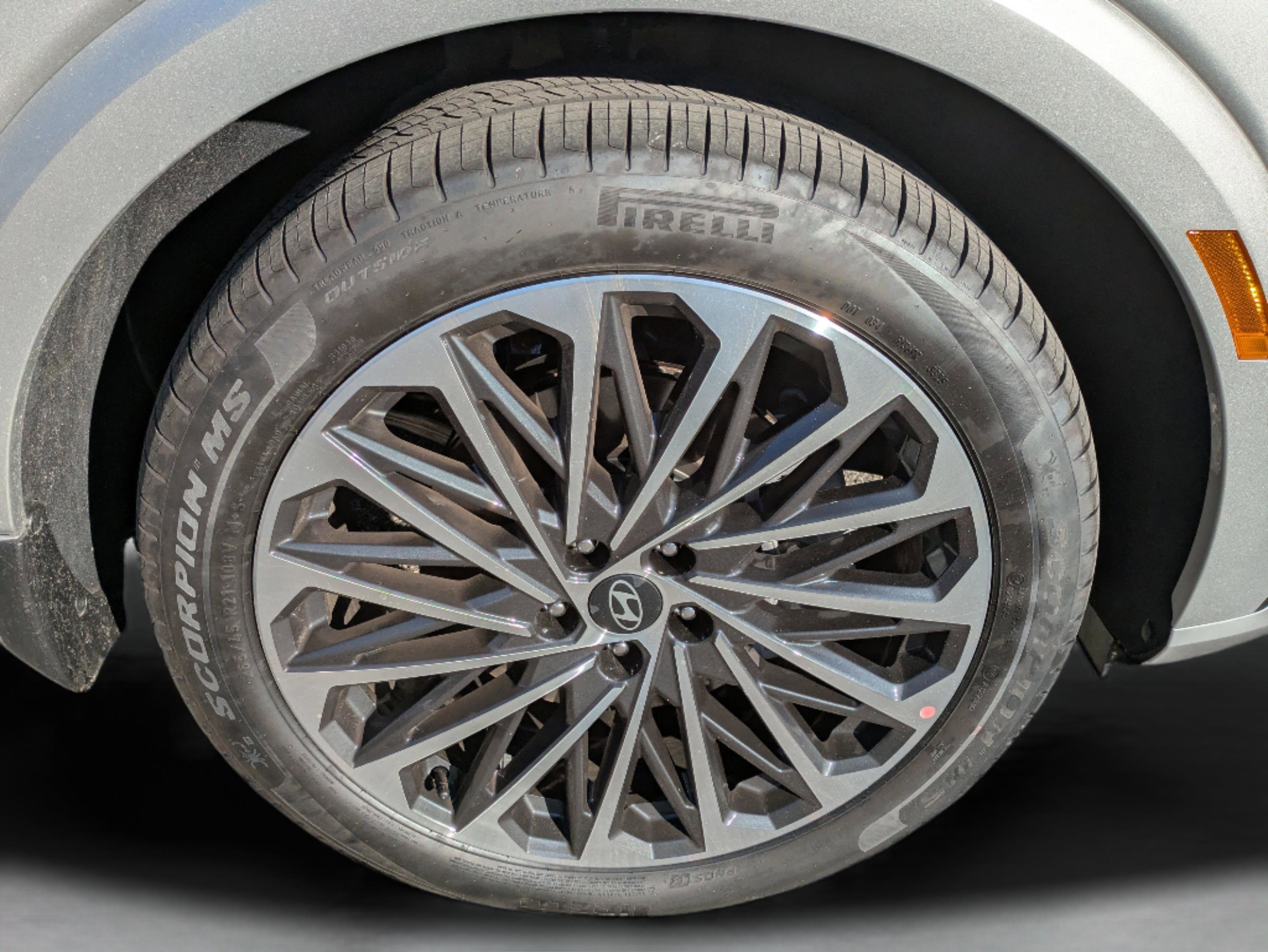 New 2026 Hyundai Palisade Calligraphy FWD image 13