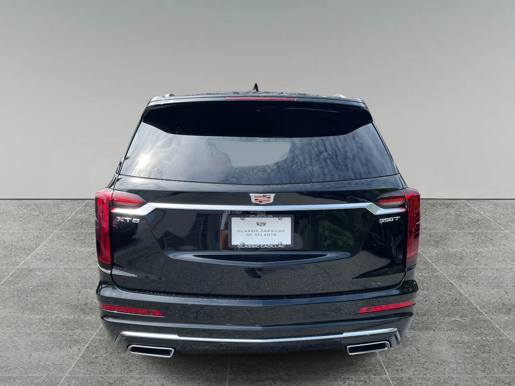New 2025 Cadillac XT6 Luxury image 4