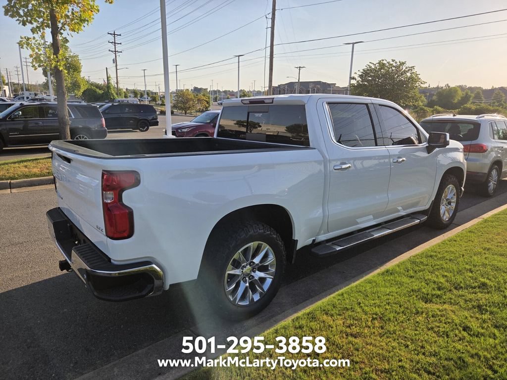Used 2019 Chevrolet Silverado 1500 LTZ w/ LTZ Premium Package AWD/4WD image 3