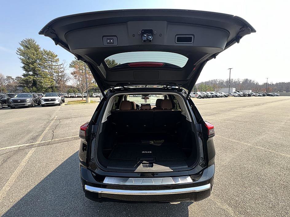 New 2026 Nissan Rogue Platinum image 30