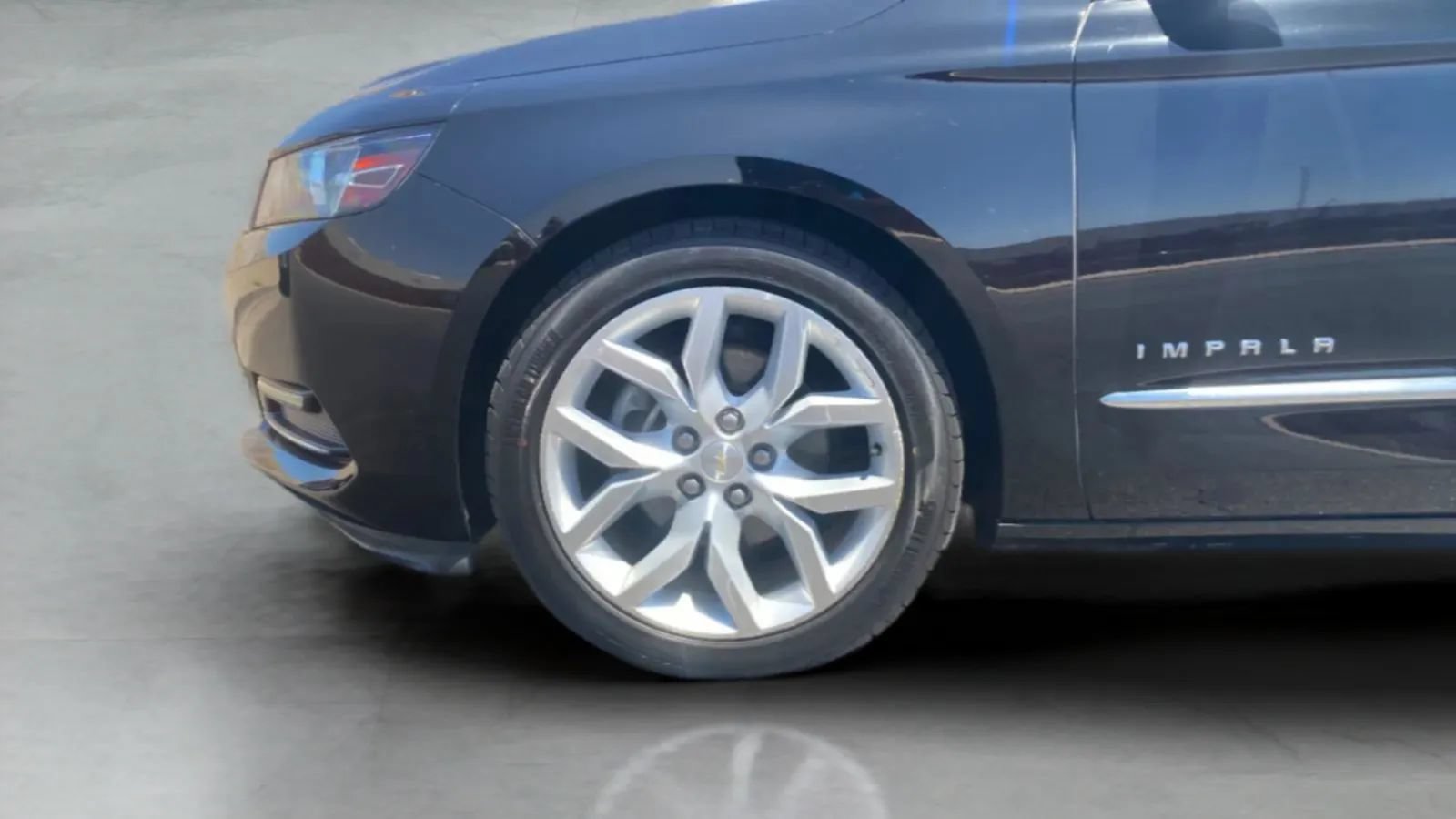 Used 2019 Chevrolet Impala Premier FWD image 25
