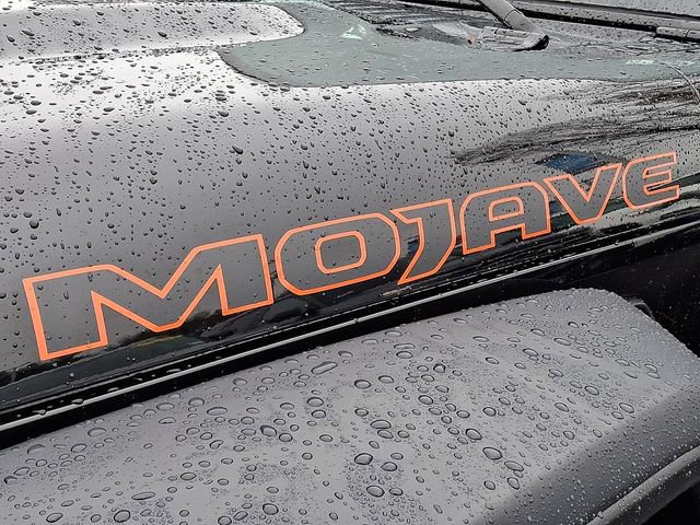 Used 2022 Jeep Gladiator Mojave w/ Cold Weather Group image 32