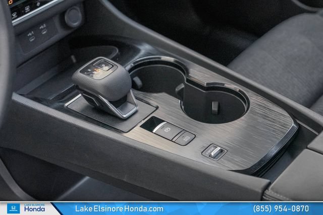 Used 2024 Nissan Rogue SV FWD image 23
