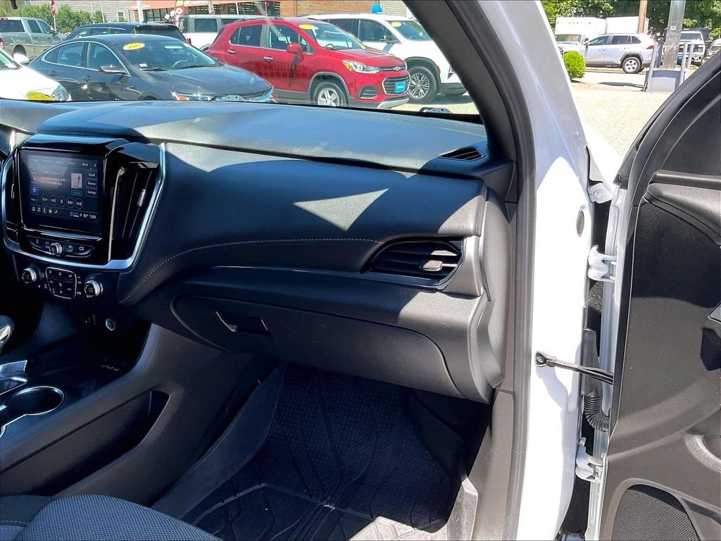 Used 2023 Chevrolet Traverse LT w/ LPO, Floor Liner Package AWD/4WD image 13
