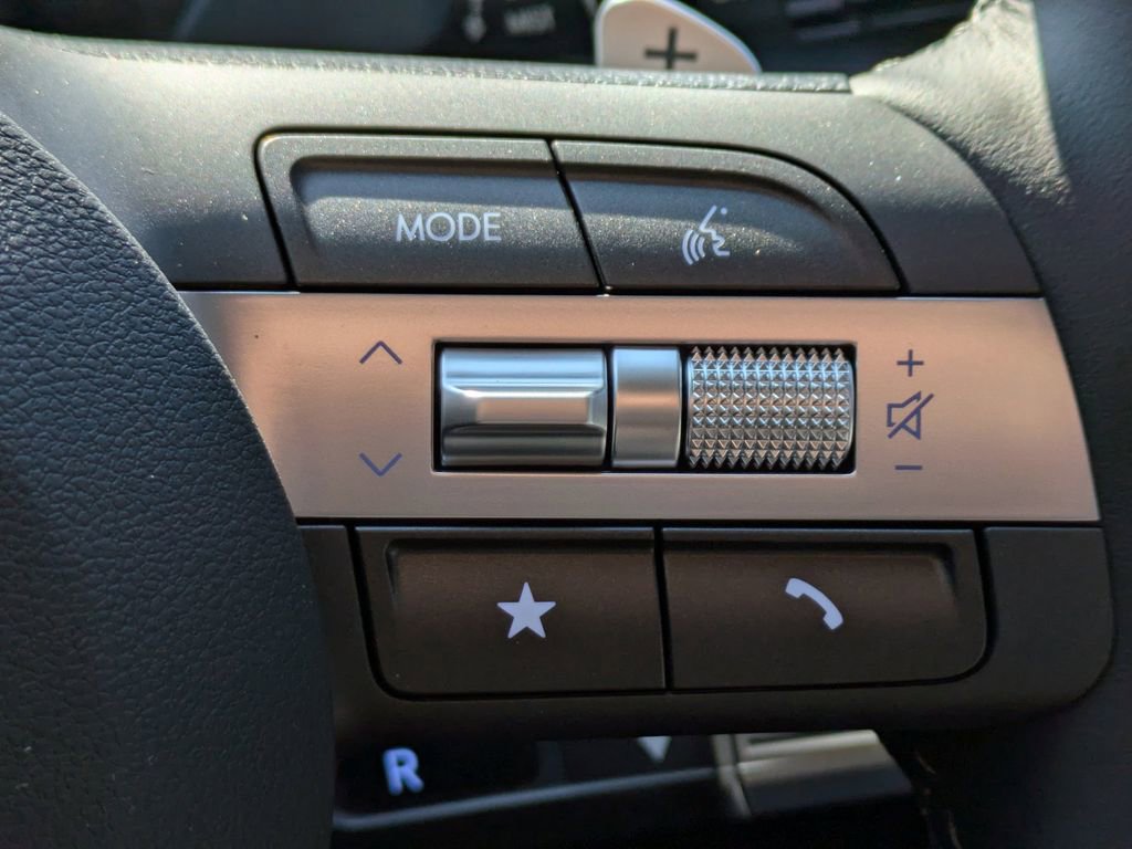 New 2026 Hyundai Kona Limited FWD image 30