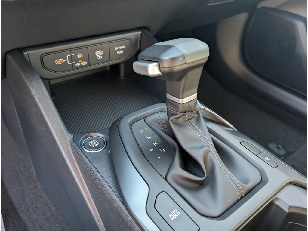 New 2025 Kia K4 LXS image 22