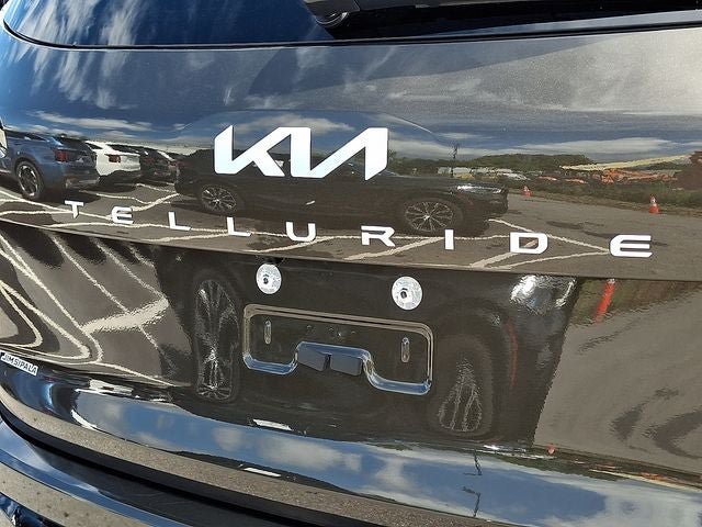 Used 2024 Kia Telluride EX X-Line AWD/4WD image 32