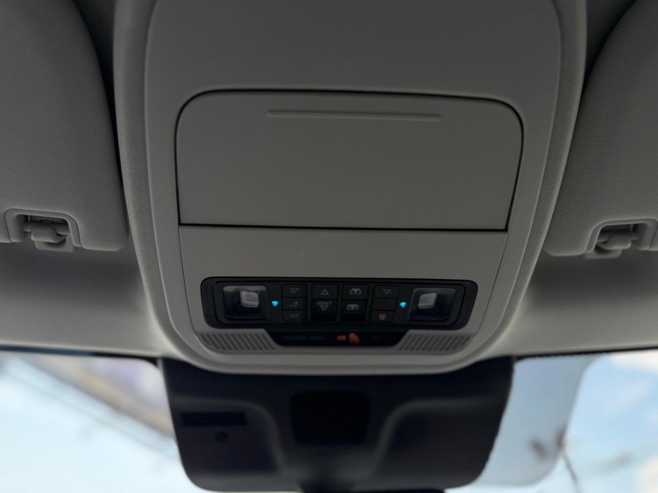 Used 2025 Ford Expedition Max Active image 32