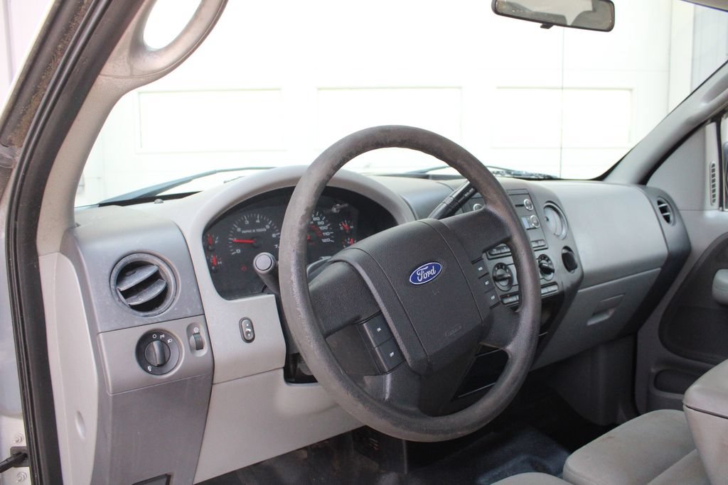Used 2008 Ford F150 XLT RWD image 2