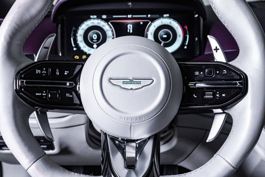 Used 2024 Aston Martin DB12 Coupe RWD image 10