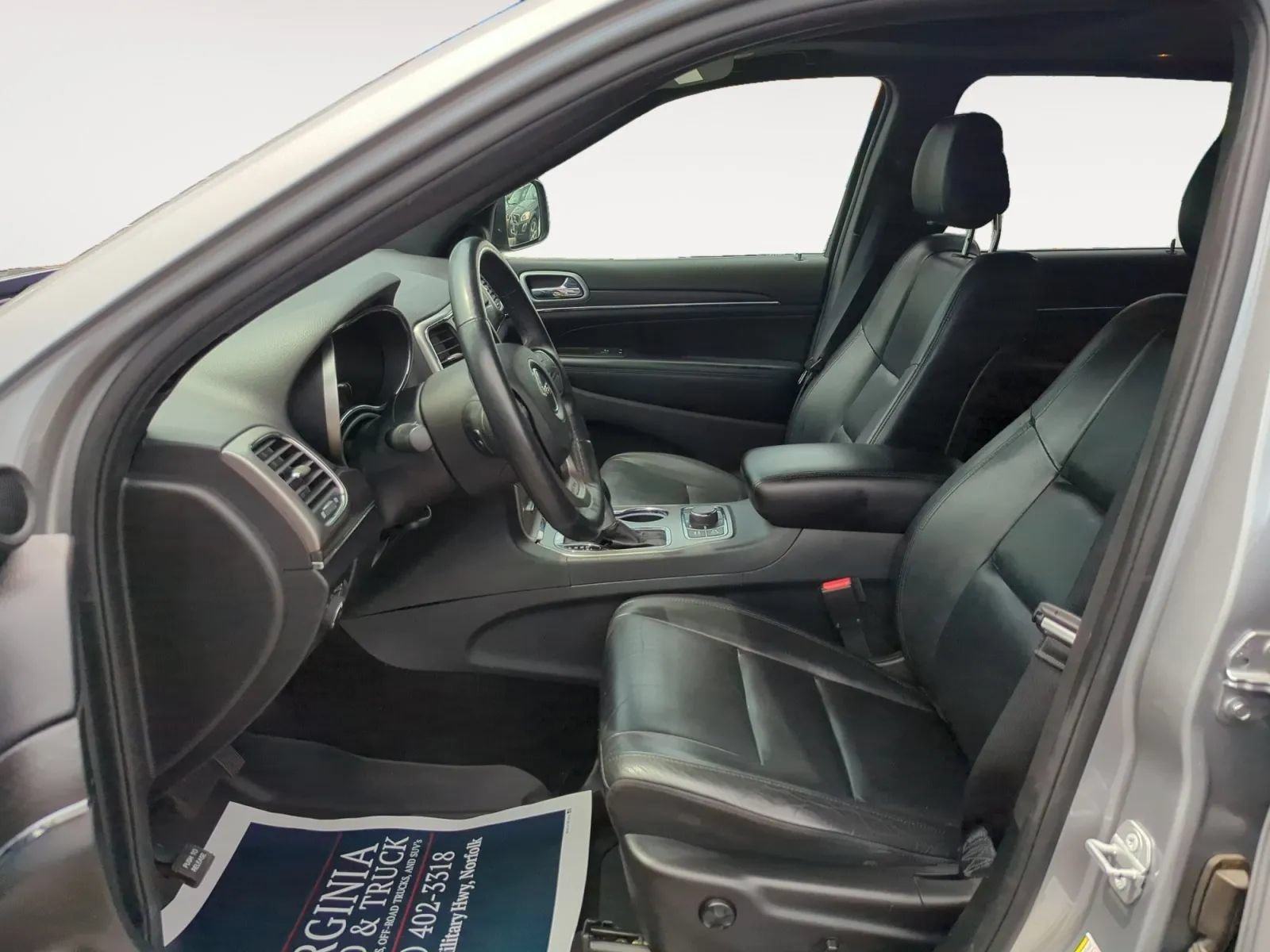 Used 2018 Jeep Grand Cherokee Limited AWD/4WD image 14