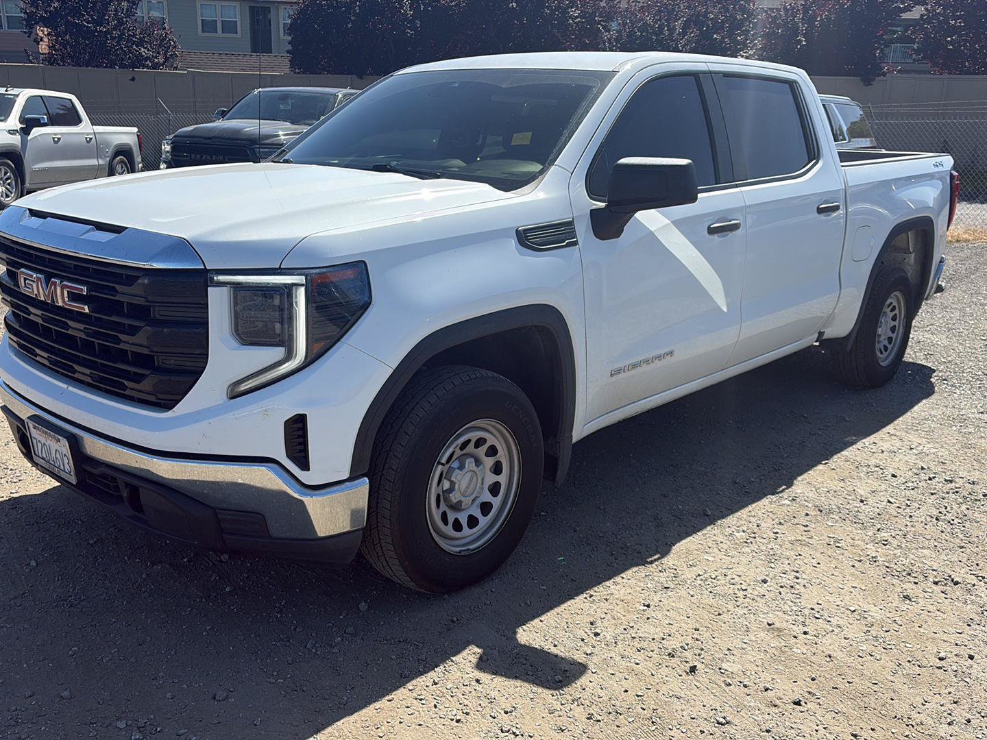 Used 2023 GMC Sierra 1500 Pro AWD/4WD image 4