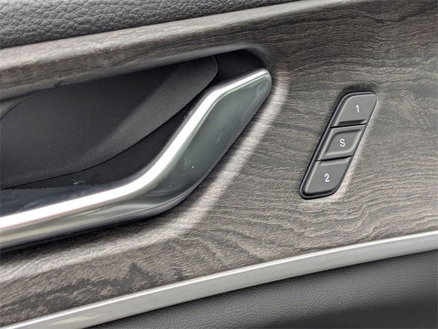 New 2025 Jeep Grand Cherokee Limited w/ Luxury Tech Group II image 12