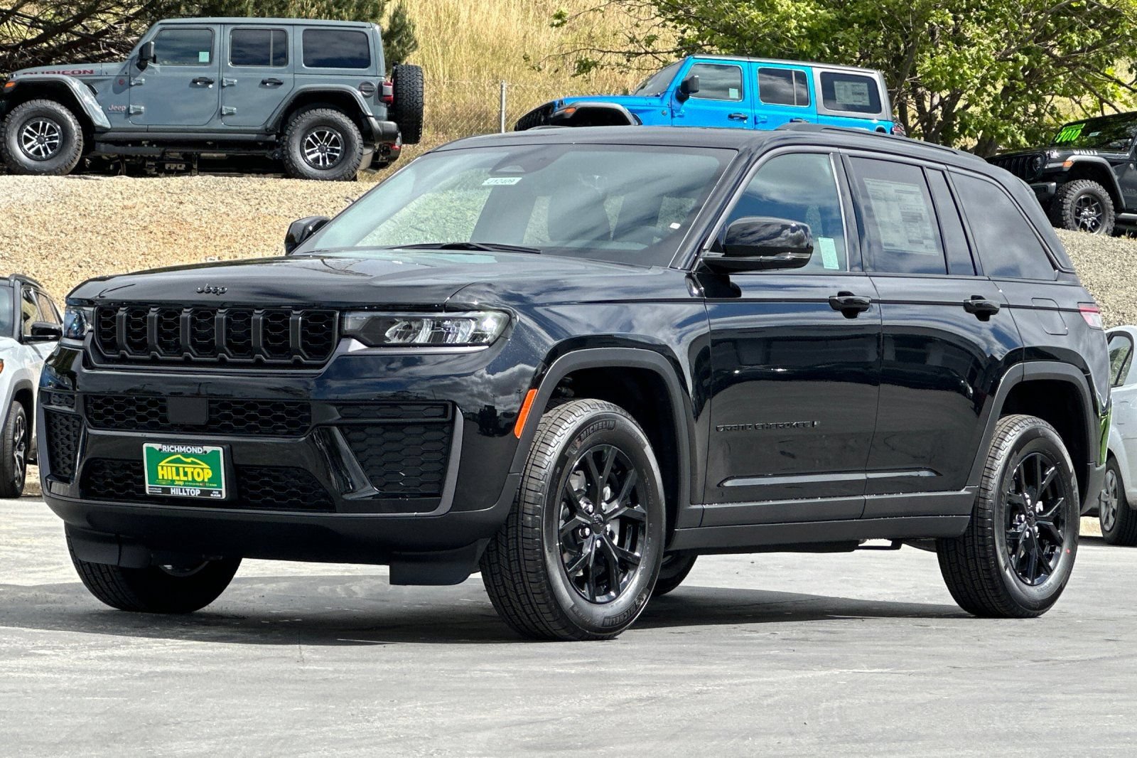 New 2026 Jeep Grand Cherokee Altitude AWD/4WD image 8