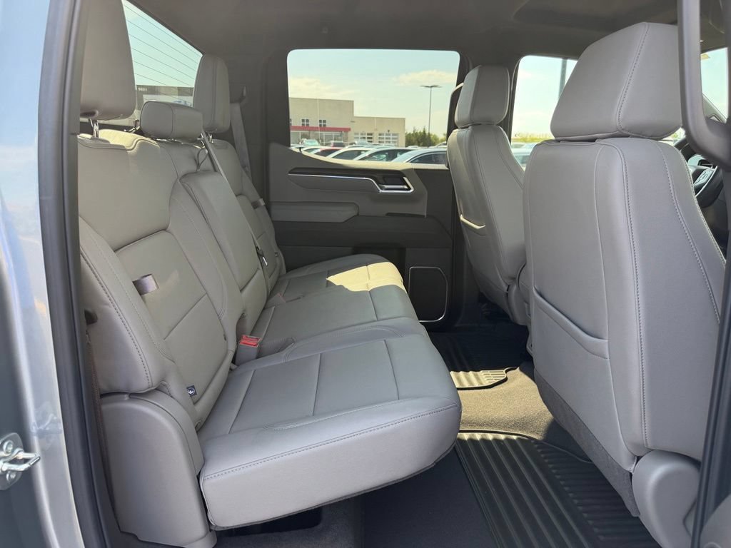 Used 2025 GMC Sierra 1500 SLT AWD/4WD image 12