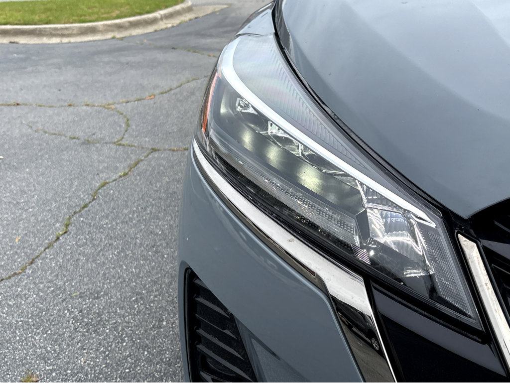 Used 2024 Nissan Kicks SR image 20