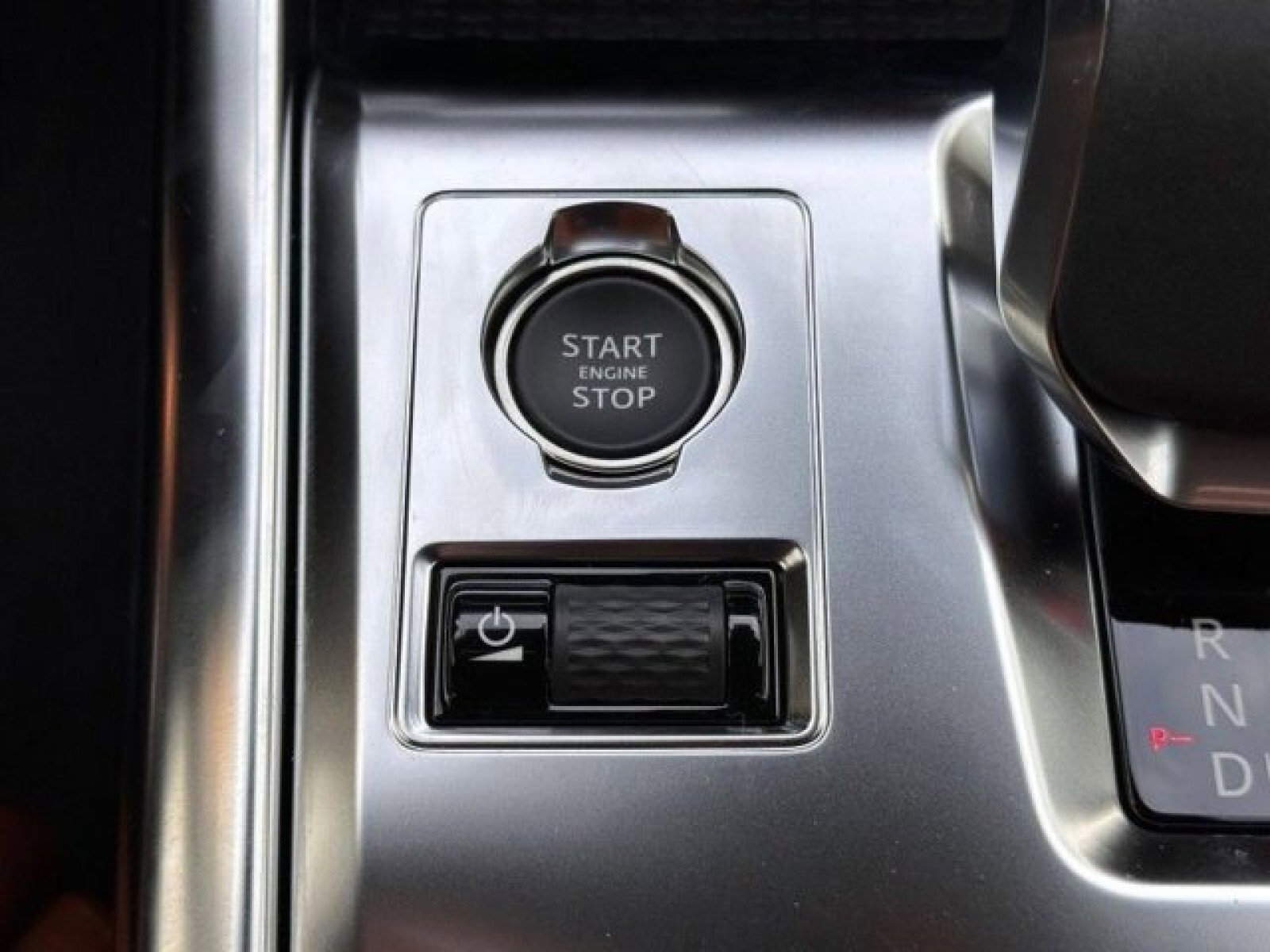 New 2024 Jaguar XF R-Dynamic SE image 30